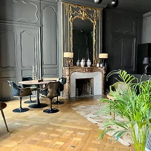  Appartement Splendide 2 Pièces 65m2 Particulier Xvii Ième Siècle-centre Historique